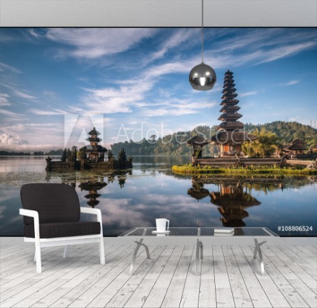 Bild på View od a Temple at Bali Indonesia